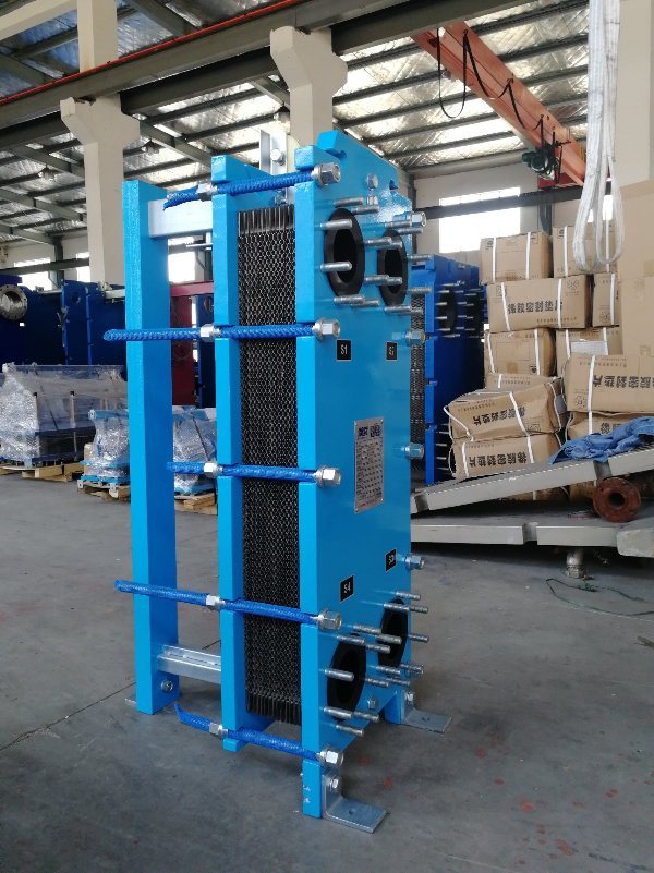 DGXT BRAND Chevron-Type Titanium Plate Heat Exchanger for Seawater Marine and Engine 2