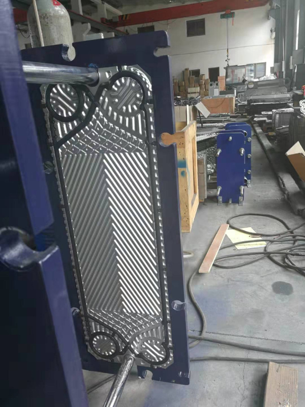 Небольшая вода для полива пластинчатого теплообменника из нержавеющей стали для жидкостного отопления и охлаждения 1